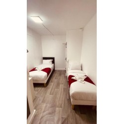 Chambre Double - Lits jumeaux, toilettes privatives